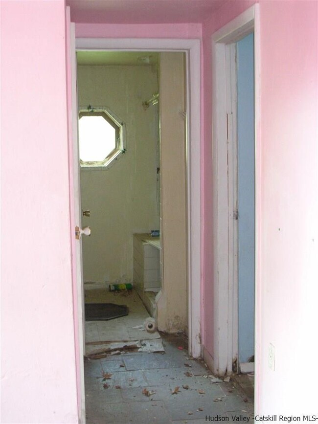 22 McGuffey Rd, Kerhonkson, NY 12446 - photo 4