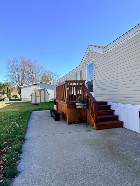 6010 Indian, Burtchville Township, MI 48059 - photo 2