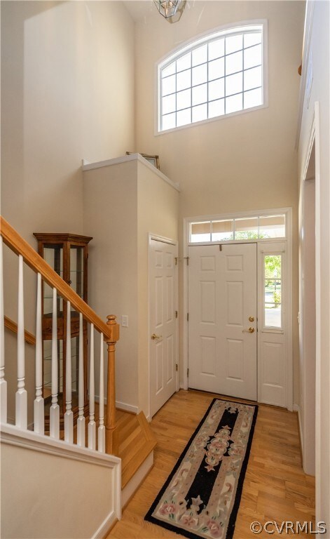 Cathedral Ceiling Entryway