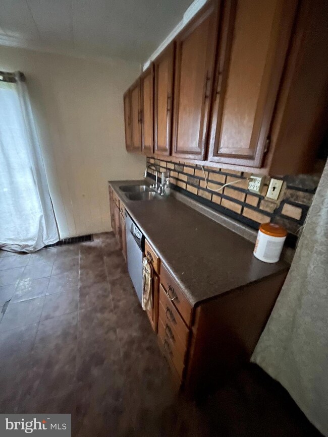 12005 N Branch Rd SE, Cumberland, MD 21502 - photo 5