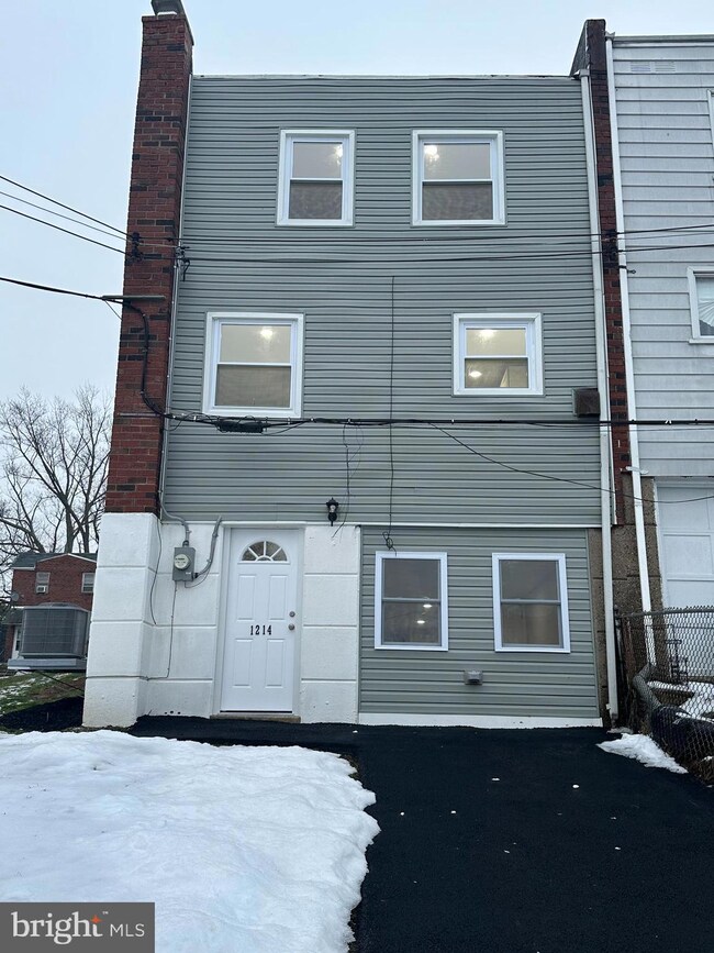 1214 Hawshaw Rd, Brookhaven, PA 19015 - photo 4