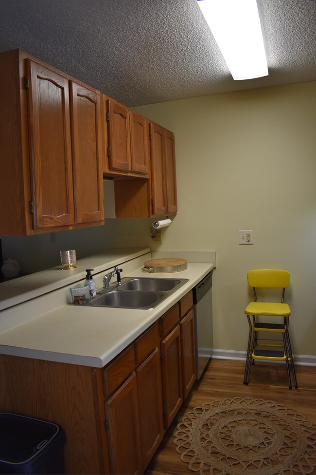 464 Forest Hills Dr, Augusta, GA 30909 - photo 4