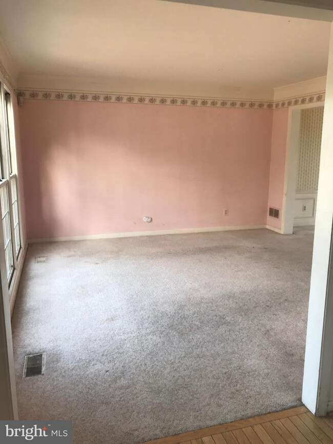 2836 Cleeve Hill Ct, Woodbridge, VA 22191 - photo 3