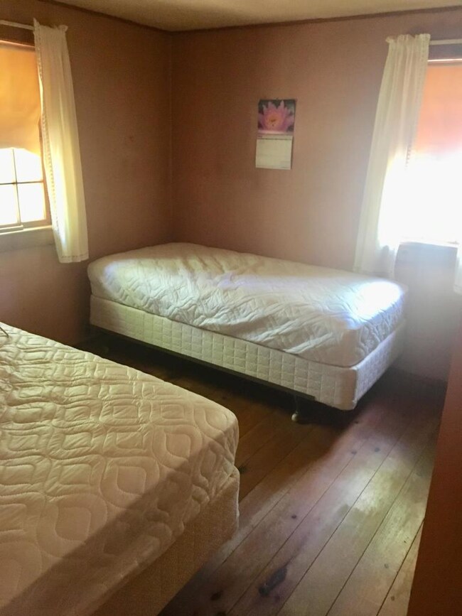 366 Franklin St, Vineyard Haven, MA 02568 - photo 5