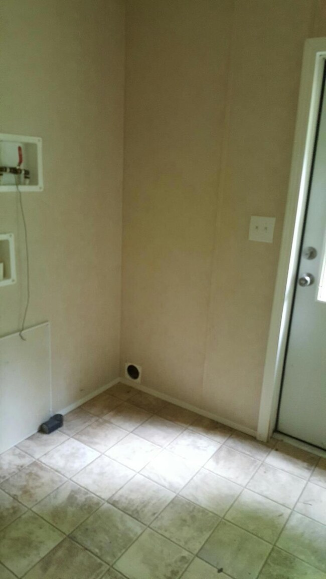 371 Mayfield Ln, Stewart, TN 37175 - photo 7