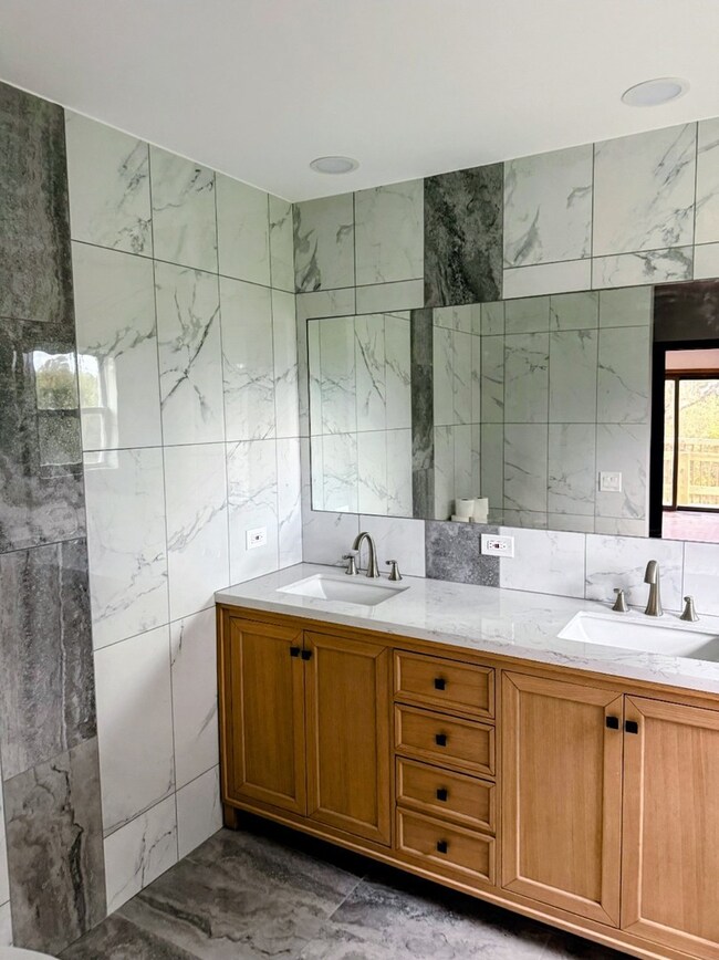 27996 W Roberts Rd, Lake Barrington, IL 60010 - photo 5