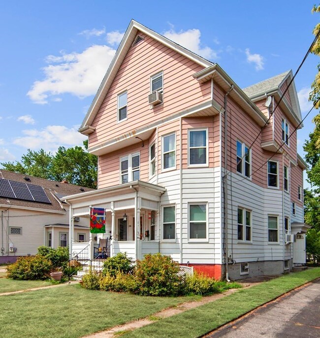 18 Holden St unit C, Attleboro, MA 02703 - photo 2