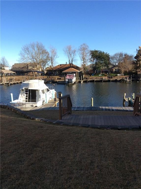 Docks and back common area