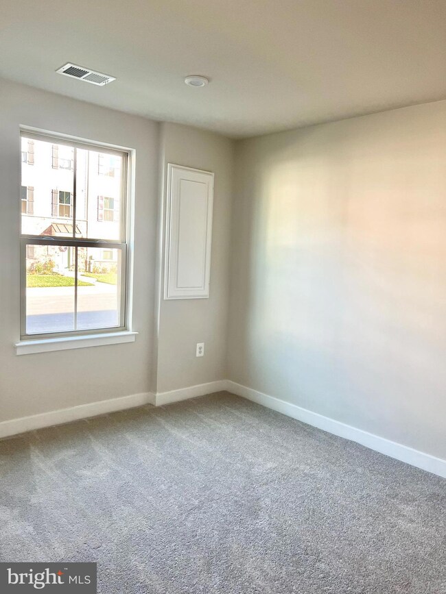 133 Green Branch Rd, Laurel, MD 20708 - photo 4