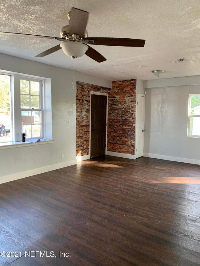 4842 Plymouth St, Jacksonville, FL 32205 - photo 7