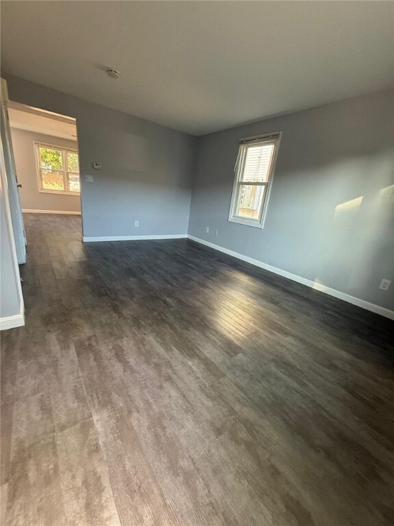 10 Saratoga Ave, Pawtucket, RI 02861 - photo 6