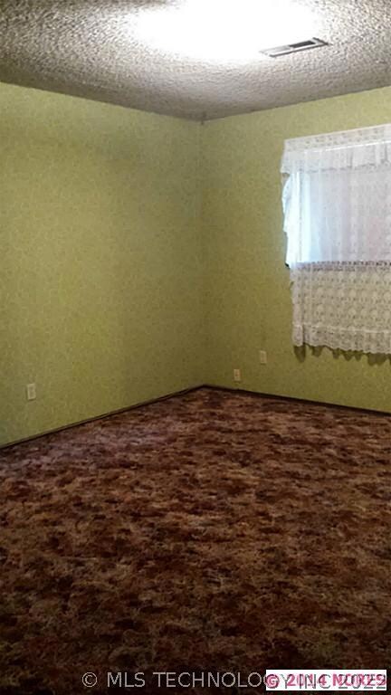 Master bedroom is a Nice size. It has a large clos