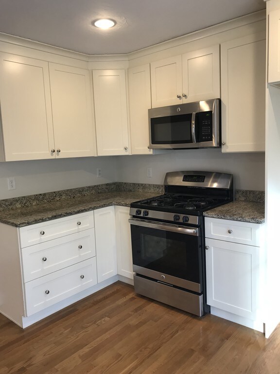 1390 Main St unit 60, Tewksbury, MA 01876 - photo 3