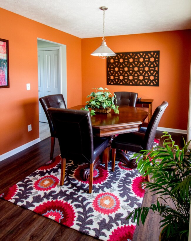 Formal Dining