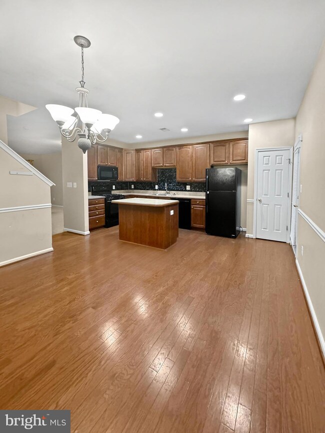 401 Hamilton Ct, Stephens City, VA 22655 - photo 6