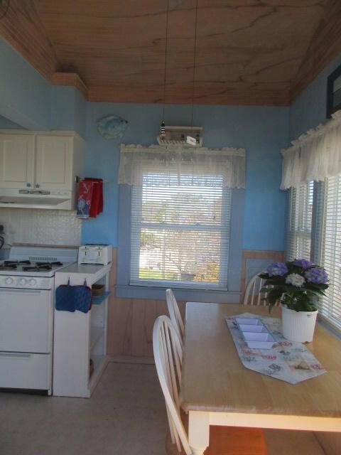 Beach Hills & Leeward Front 056
