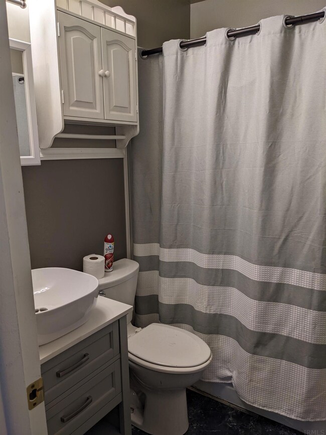 2004 Conti Ln, Kokomo, IN 46902 - photo 5