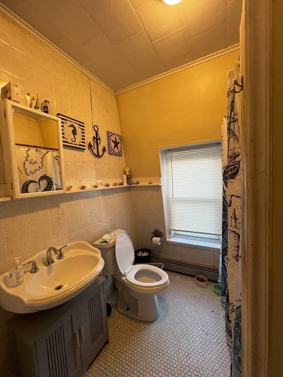 196 Whipple St unit 3, Fall River, MA 02721 - photo 4