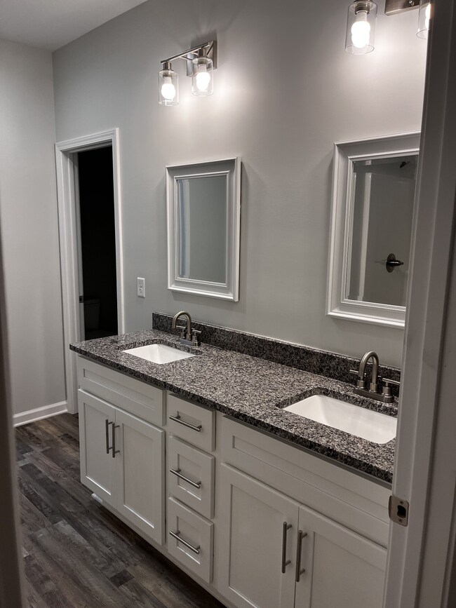 330 Hilltop Dr, Shelbyville, TN 37160 - photo 5