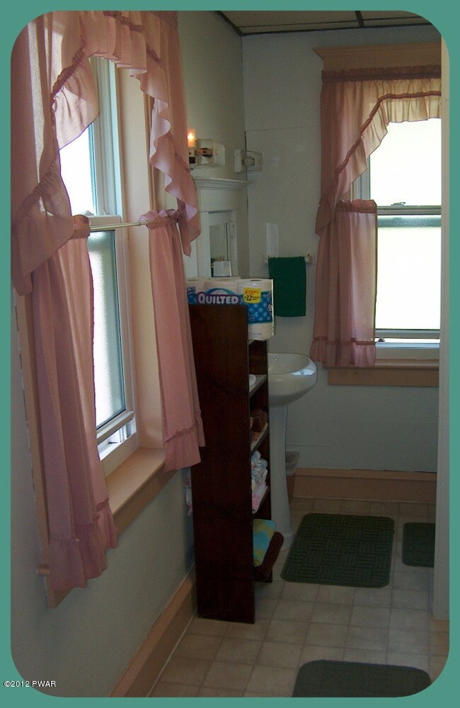 209 Prospect St, Hawley, PA 18428 - photo 2