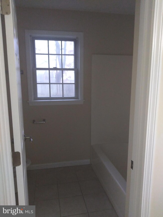 16 Columbia Ave, Hightstown, NJ 08520 - photo 6