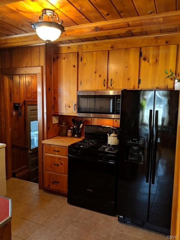 Adorable kitchen with vintage sink and brand new a