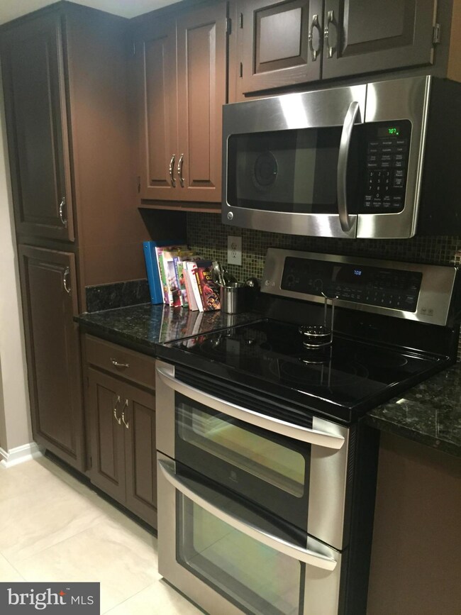 2906 Cashel Ln, Vienna, VA 22181 - photo 5