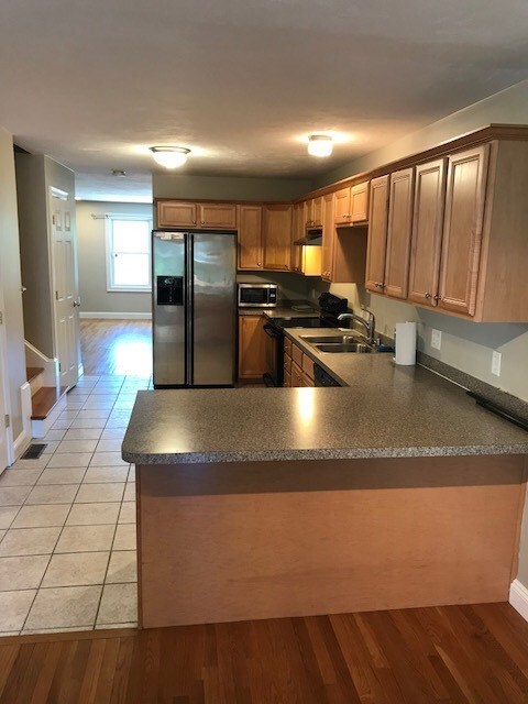 116 Grand View St, Providence, RI 02906 - photo 3