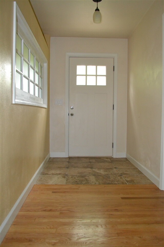 810 Elmwood Dr, West Lafayette, IN 47906 - photo 7