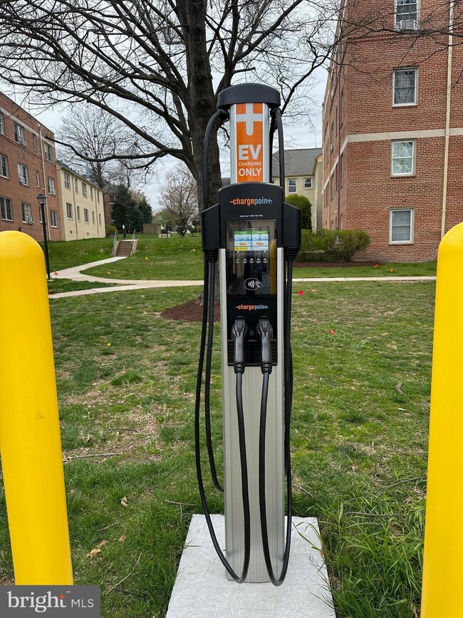 2408 Colston Dr unit C-303, Silver Spring, MD 20910 - photo 6