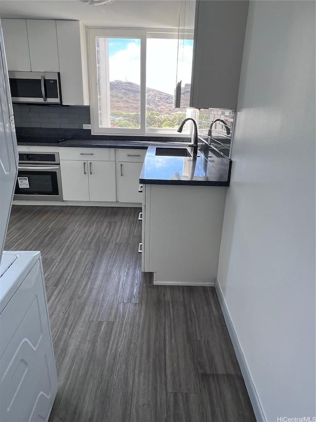 KITCHEN FROM ENTERING FROM ENTRANCE HALLWAY