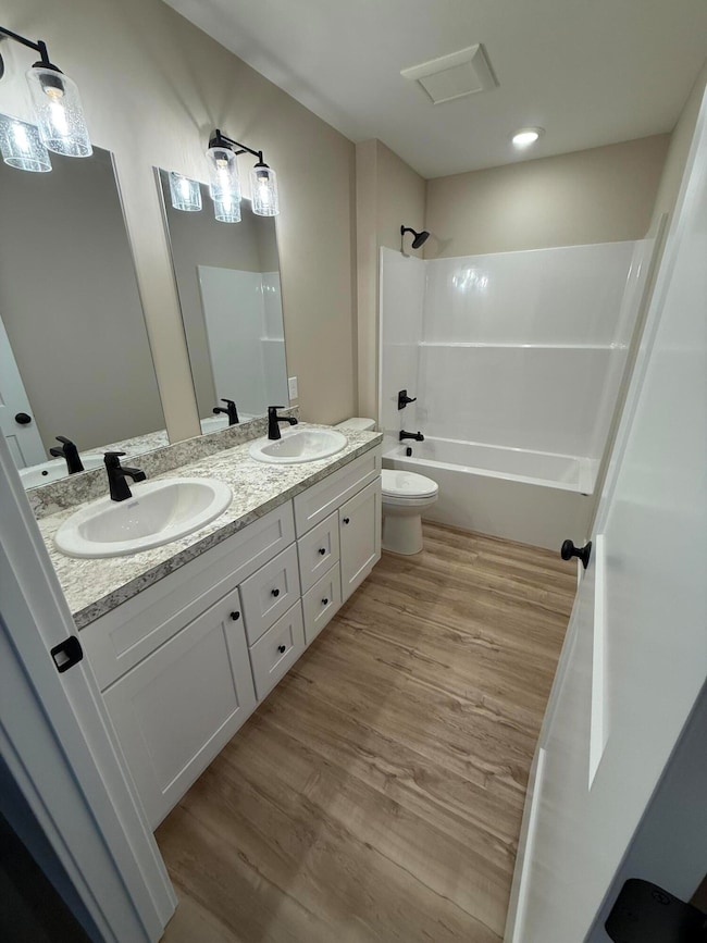 1860 Kreft St NE, Grand Rapids, MI 49525 - photo 7