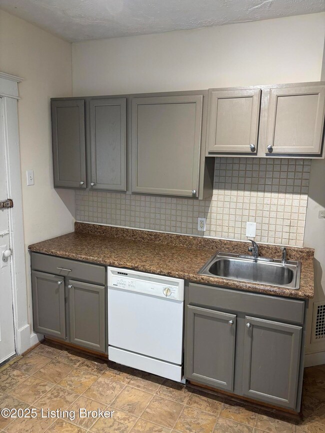 163 N Keats Ave unit 4, Louisville, KY 40206 - photo 5