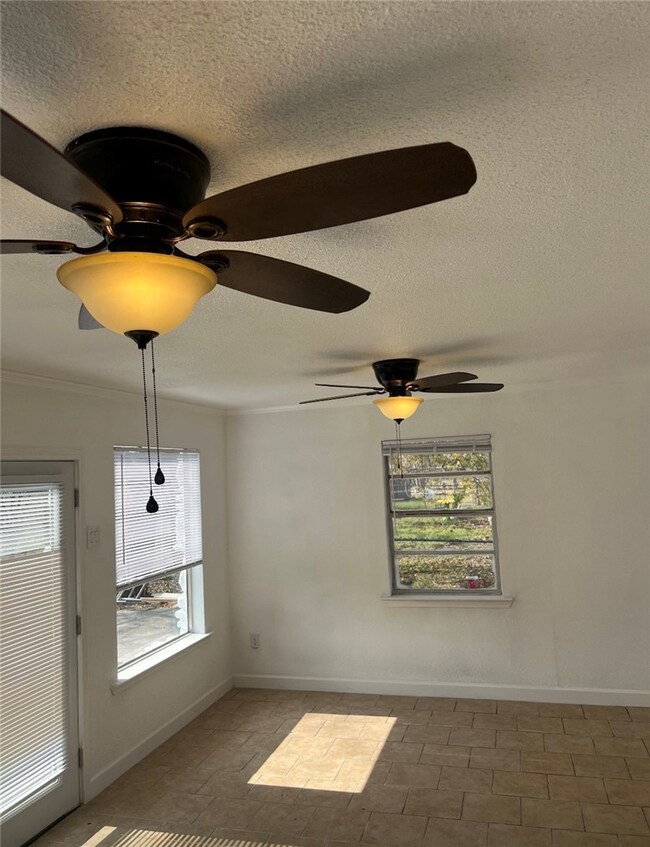 1210 Amthor Ave, Copperas Cove, TX 76522 - photo 4