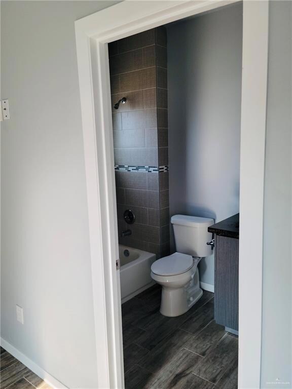 1308 Quitaca Dr unit 1, Edinburg, TX 78541 - photo 4