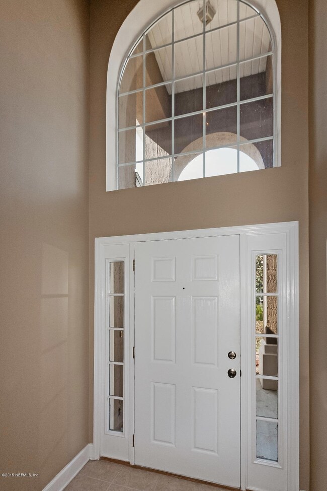 foyer.jpg
