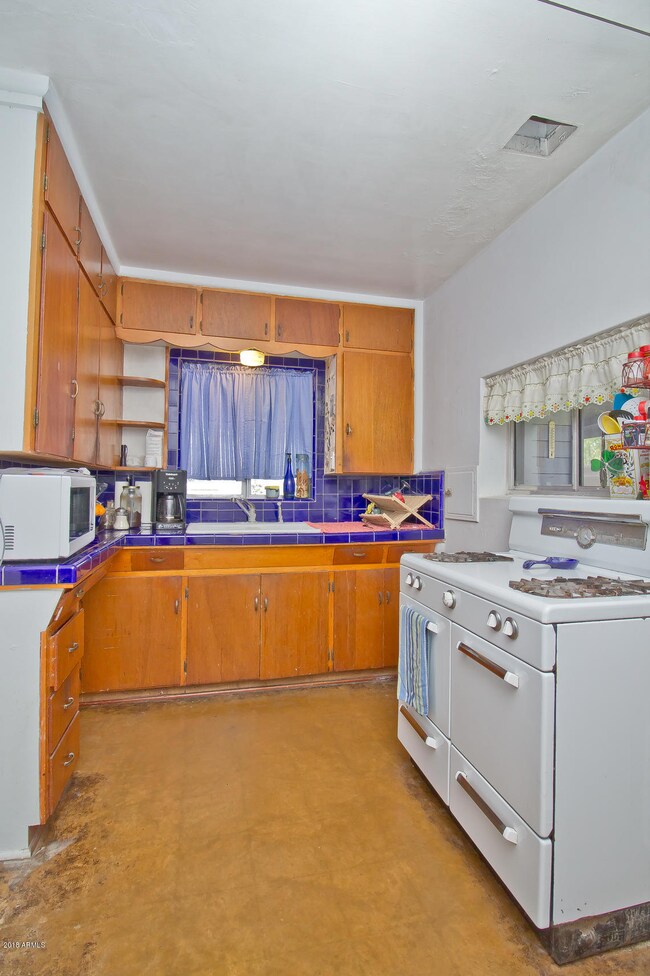 Kitchen 2
