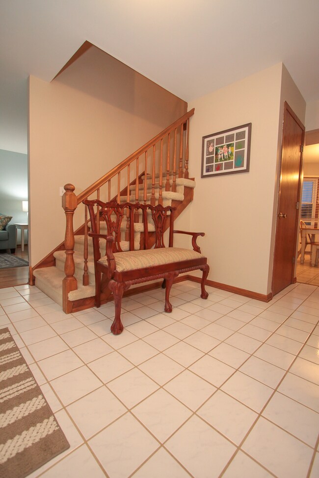 15 S Emerald Ave, Mundelein, IL 60060 - photo 5