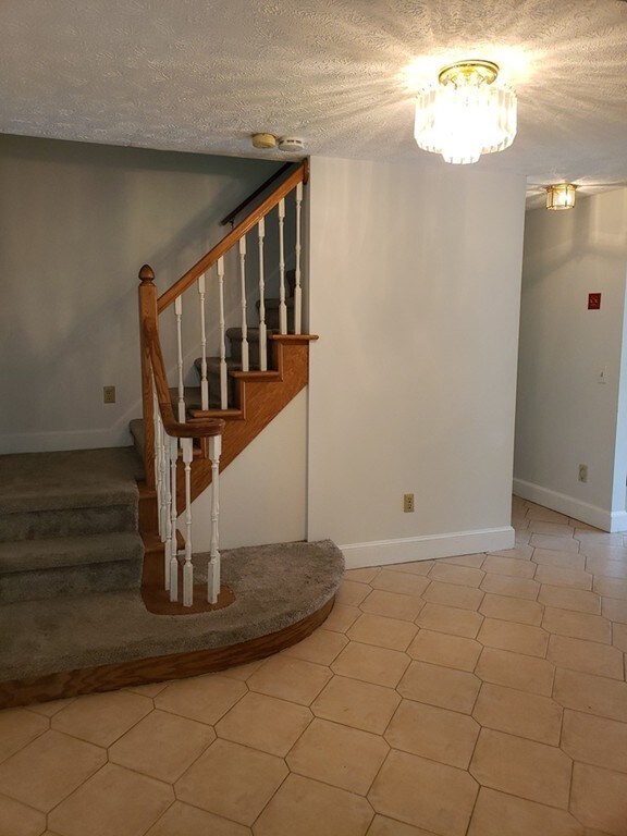 687 W Cherry St, Holyoke, MA 01040 - photo 3