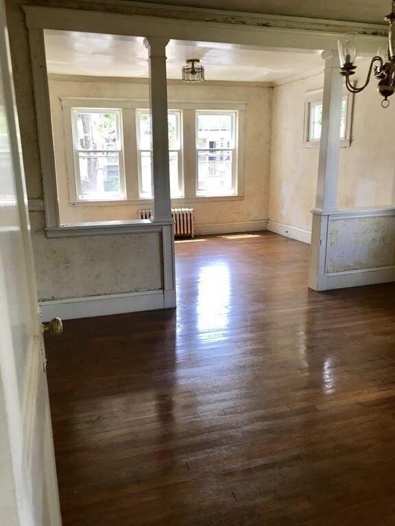 8 Granfield Ave, Roslindale, MA 02131 - photo 2