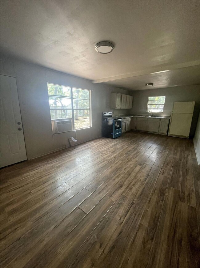 238 Anglers Beach Blvd, Pottsboro, TX 75076 - photo 5