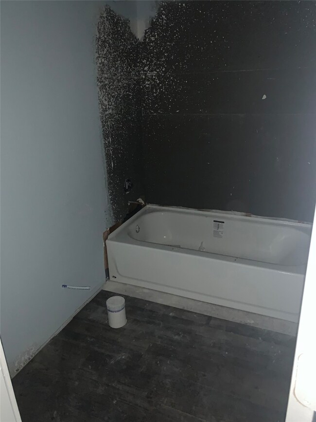 8722 Spaulding St, Houston, TX 77016 - photo 6