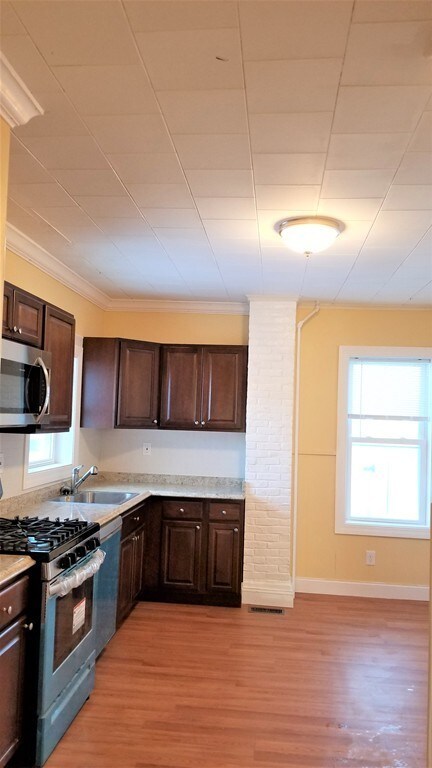 47 Cocasset St unit 3, Foxboro, MA 02035 - photo 2