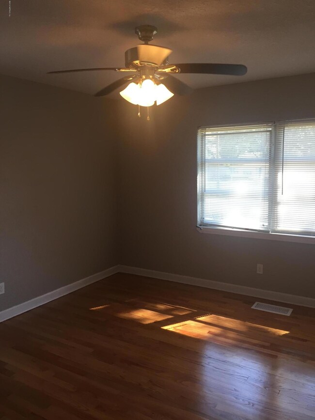 8429 Lamanto Ave S, Jacksonville, FL 32211 - photo 7