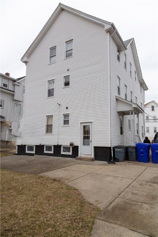 62 Rhode Island Ave, Pawtucket, RI 02860 - photo 5