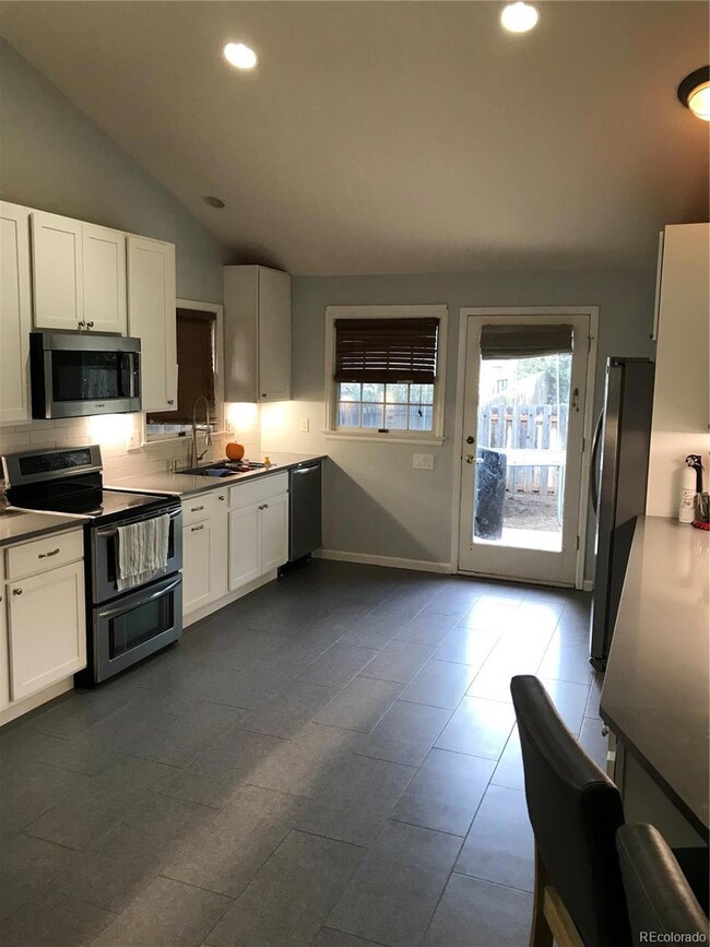 2558 E 124th Place, Thornton, CO 80241 - photo 5