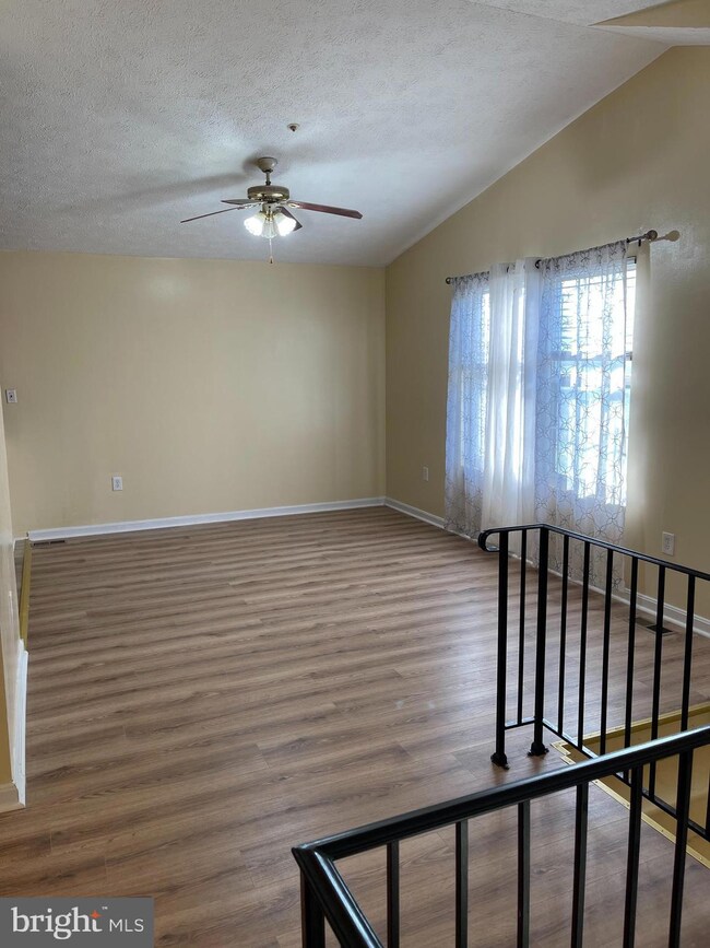 5425 Sheriff Rd, Fairmount Heights, MD 20743 - photo 2