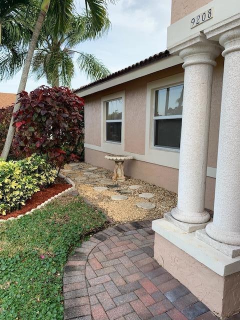 9208 Edgemont Ln, Boca Raton, FL 33434 - photo 4