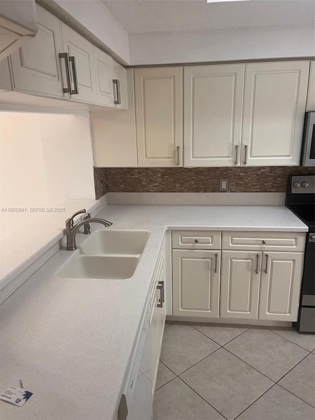 3021 Alcazar Place unit 203, Palm Beach Gardens, FL 33410 - photo 3