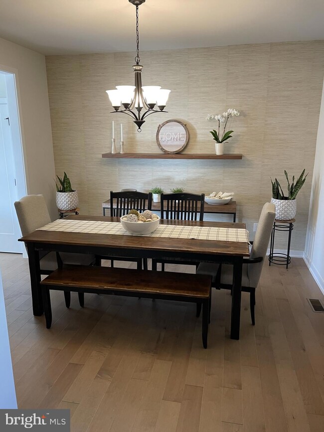 28 Umbrell Dr, Norristown, PA 19403 - photo 5